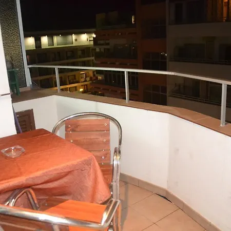 Avenida Beach Apartment *